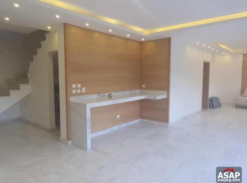 Duplex with Garden for Rent in Eastown