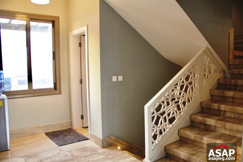 Furnished Villa with Garden for Rent in Allegria