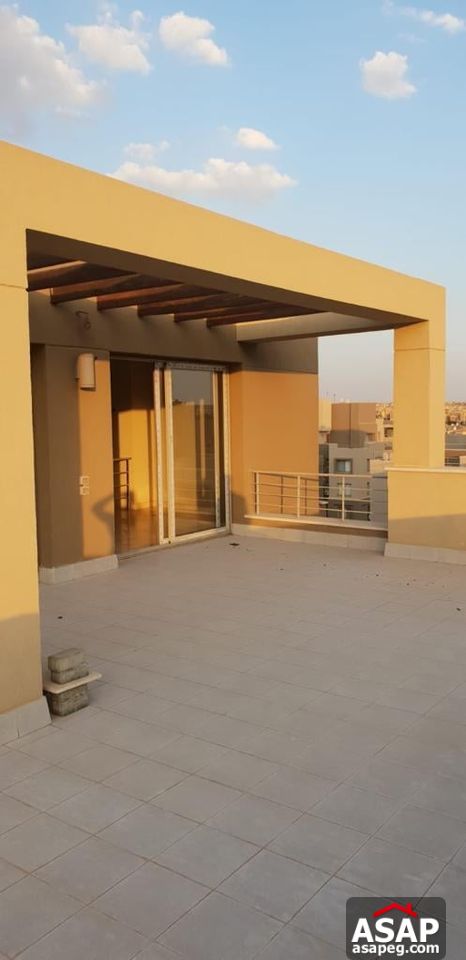 Penthouse for Rent in Village Gate Compound