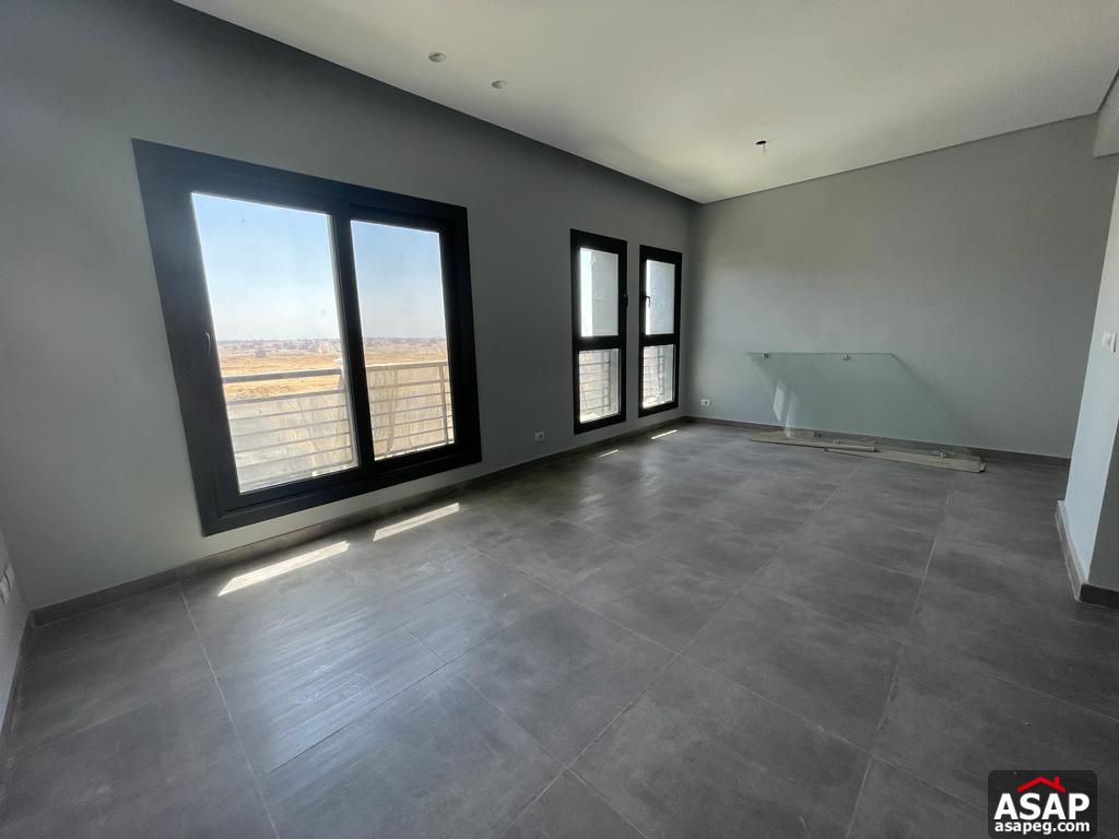 Penthouse for Sale in Trio Gardens Penthouse for Sale in Trio Gardens