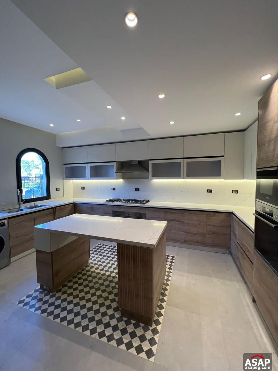 Stand Alone with Swimming Pool for Rent in Mivida Stand Alone with Swimming Pool for Rent in Mivida