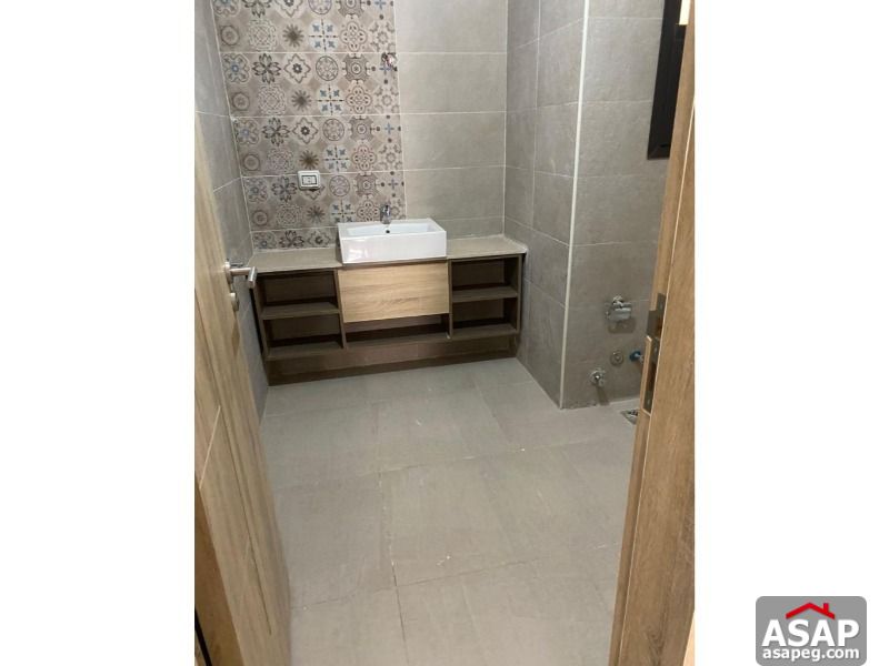 Finished Apartment for Sale in Fifth Square Finished Apartment for Sale in Fifth Square