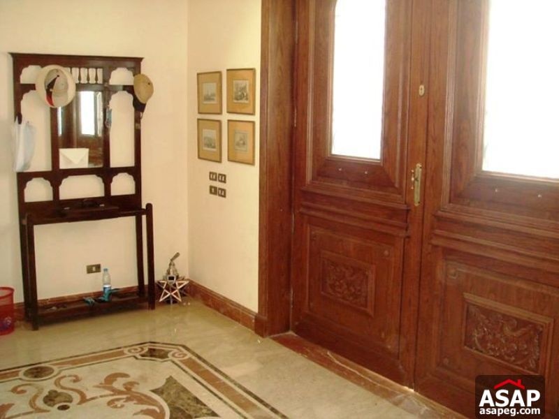 Villa for Rent in Showayfat