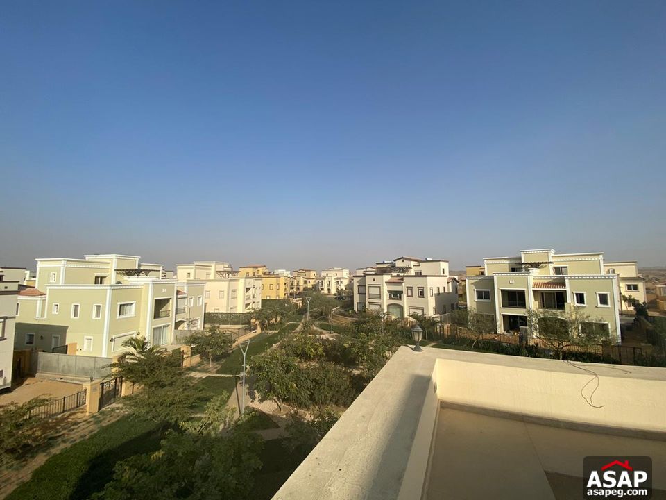 Twin House for Rent in Mivida Emaar