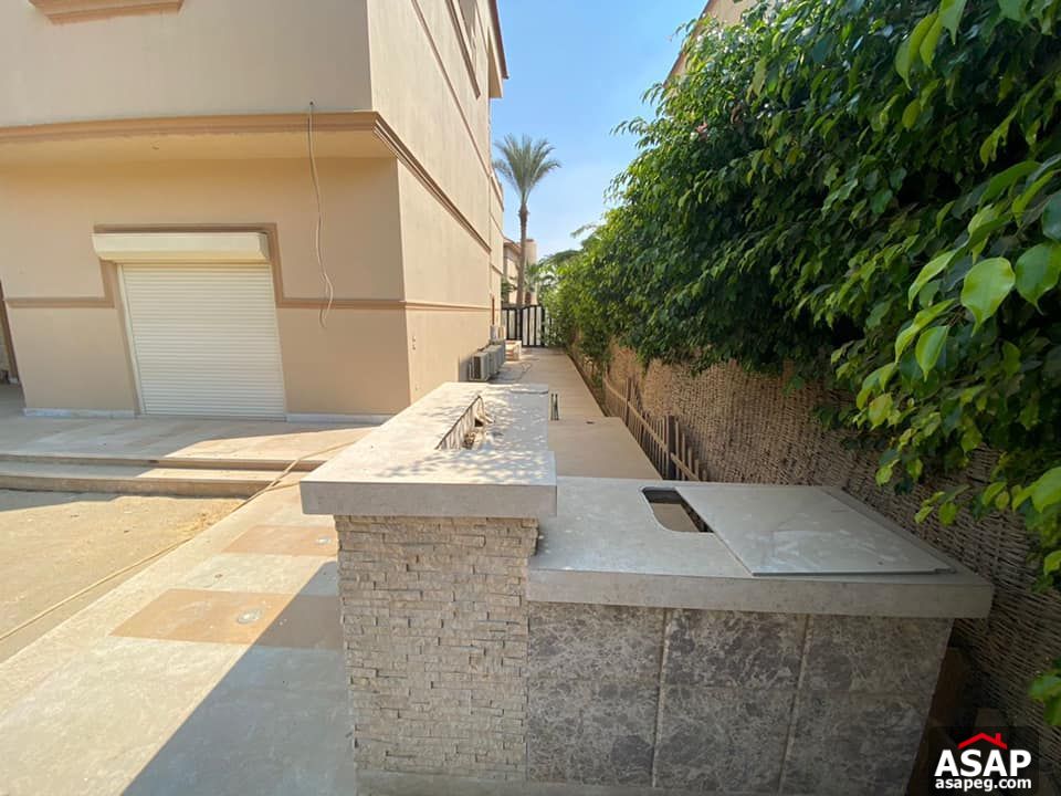 Twin House for Rent in Moon Valley 1