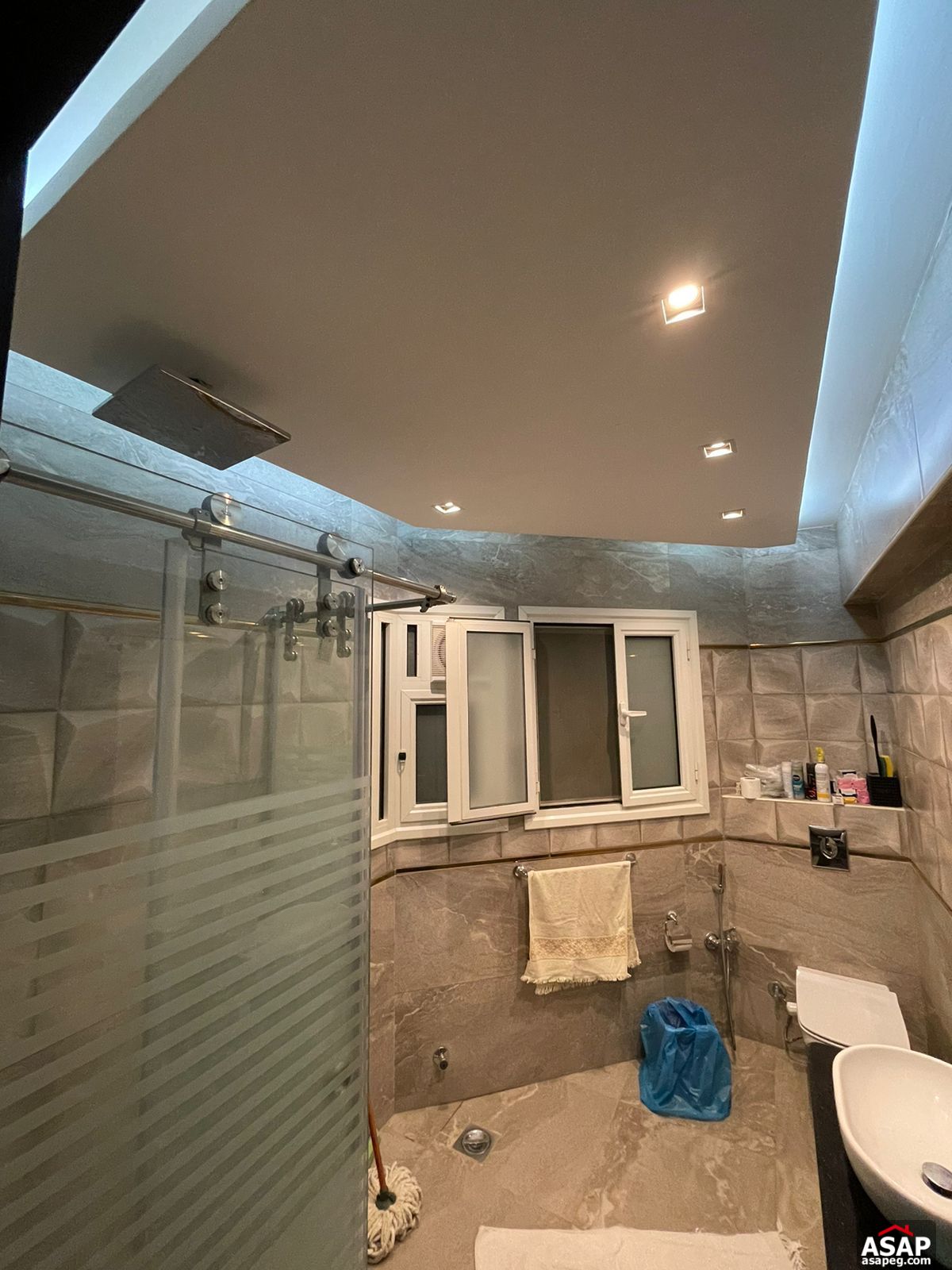 I Villa Roof Corner for Rent in Mountain View Hyde Park I Villa Roof Corner for Rent in Mountain View Hyde Park