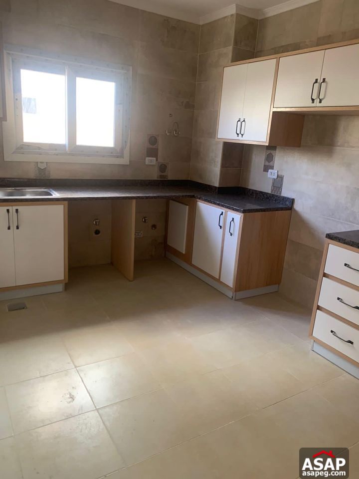 Twin House for Rent in Mivida Emaar