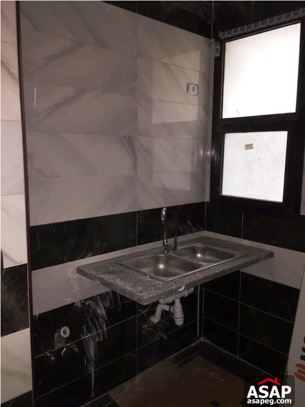 Flat for Rent in Eastown Flat for Rent in Eastown