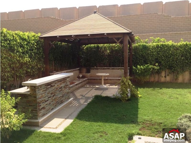 Stand Alone with Private Garden in Uptown Cairo