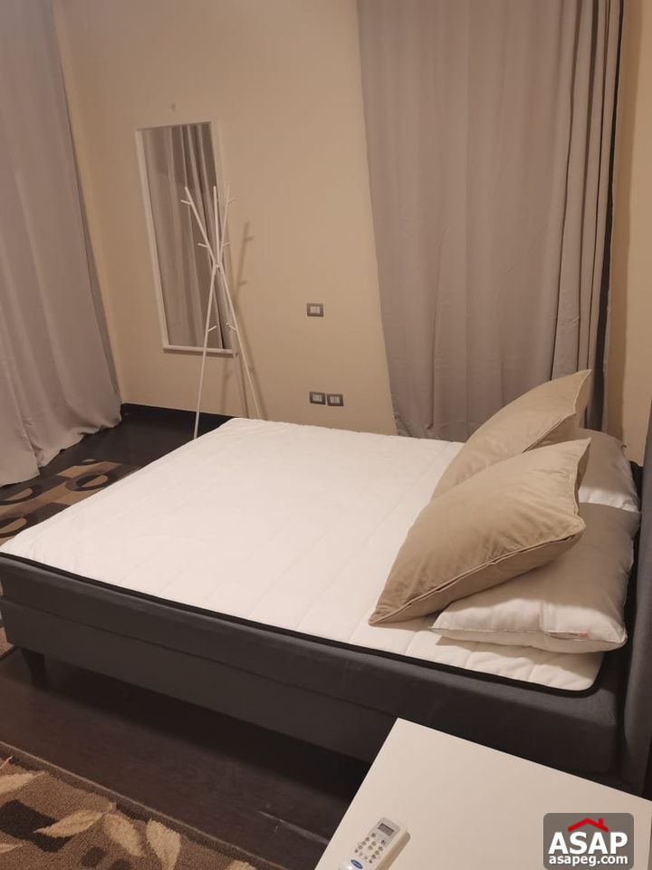 Studio for Rent in the Village Palm Hills