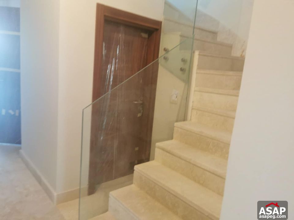 Duplex for Rent in Patio 7 Compound