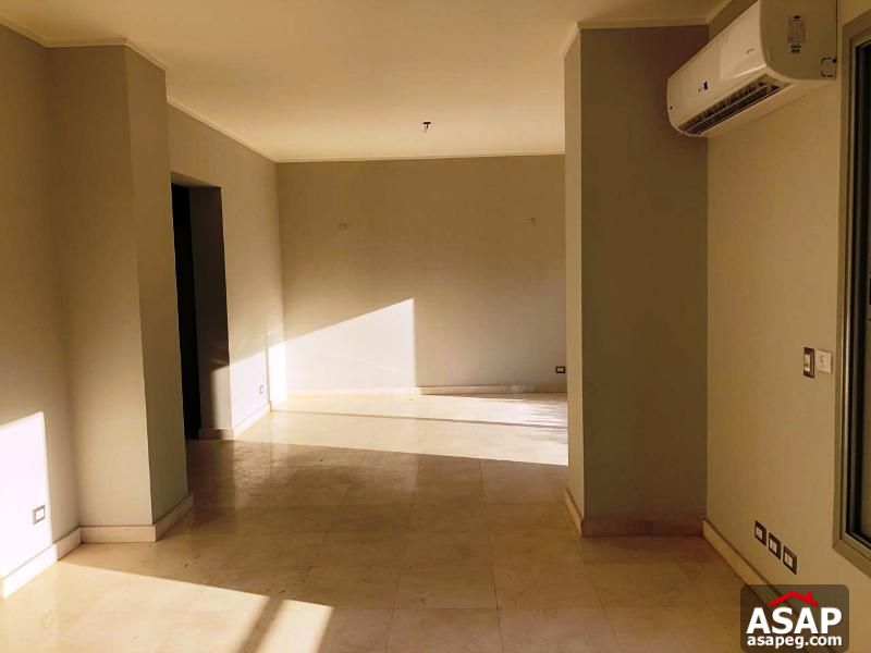 Duplex with Garden in Village Gate Compound