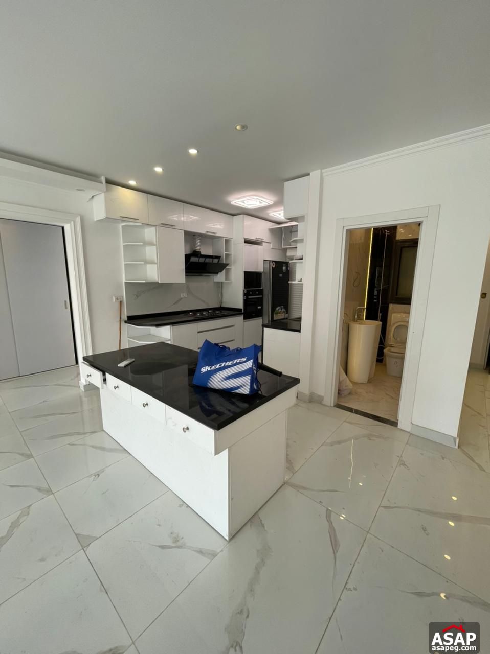 Semi Furnished Apartment in Lake View Residence Semi Furnished Apartment in Lake View Residence