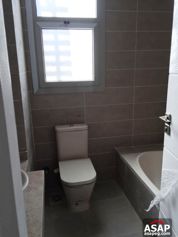 Studio for Rent in Village Gate Studio for Rent in Village Gate