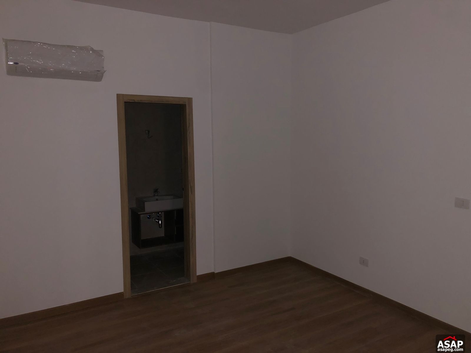 Semi Furnished Apartment for Sale in Marasem