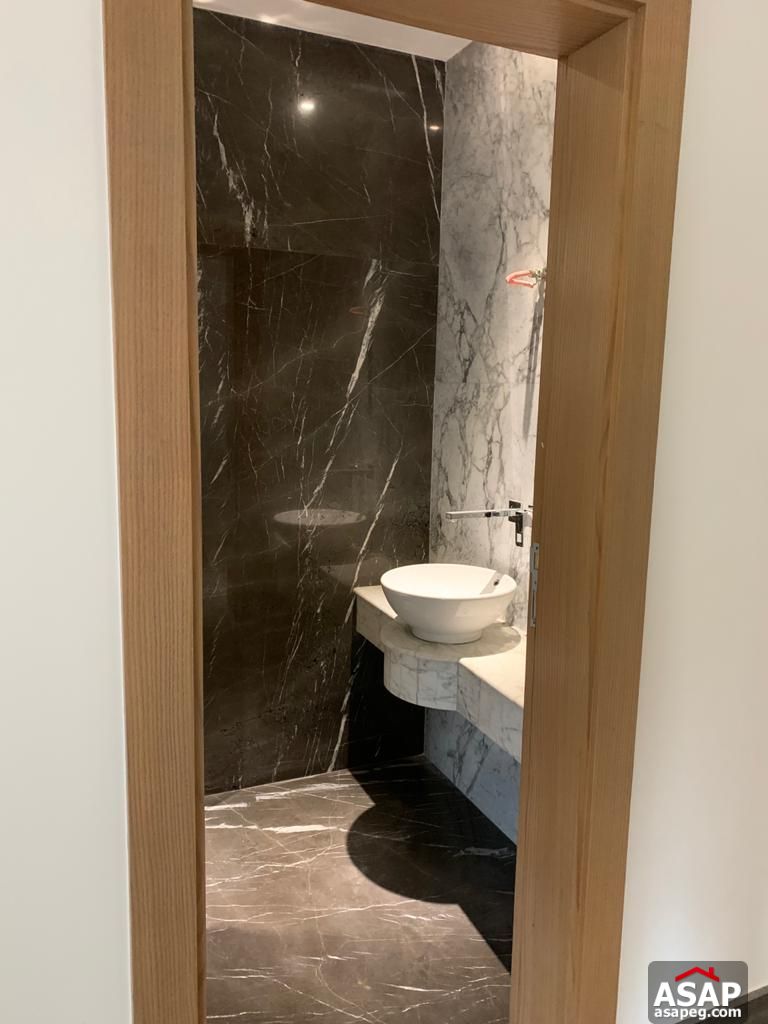 Apartment with Big Garden in Katameya Plaza