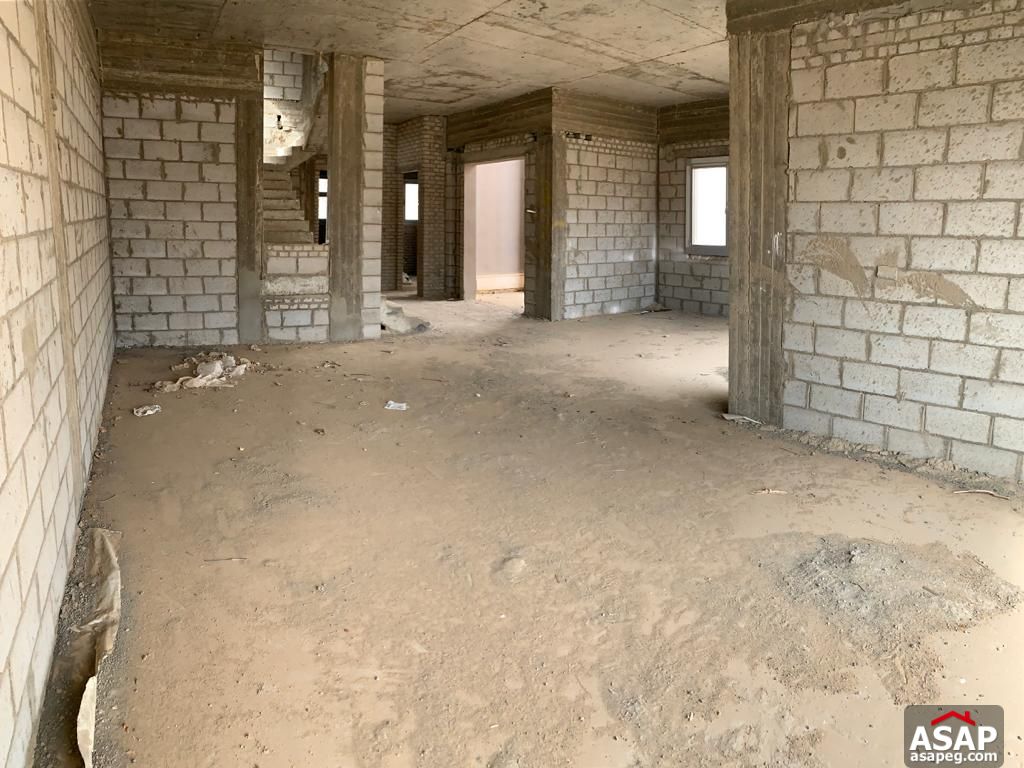 Villa for Sale in Village Gardens Katameya