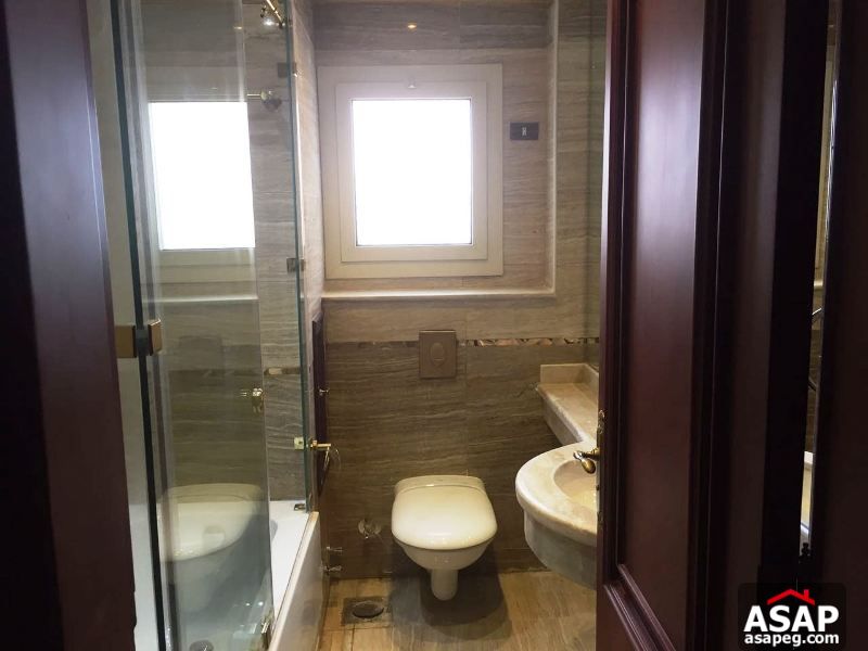 Villa for Rent in 6 October with a nice garden