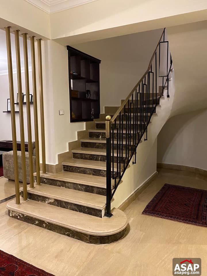 Twin House with Swimming Pool for Rent in Bellagio