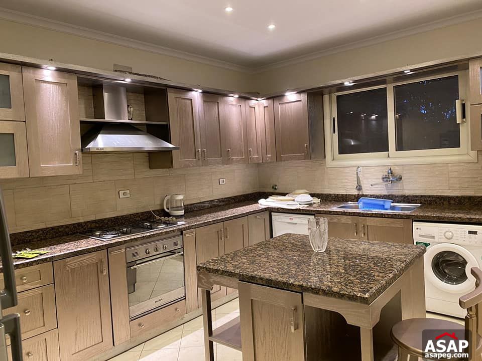 Twin House with Swimming Pool for Rent in Bellagio