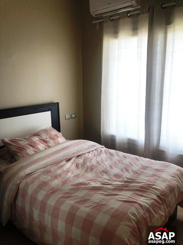 Penthouse for Rent in the Village Palm Hills