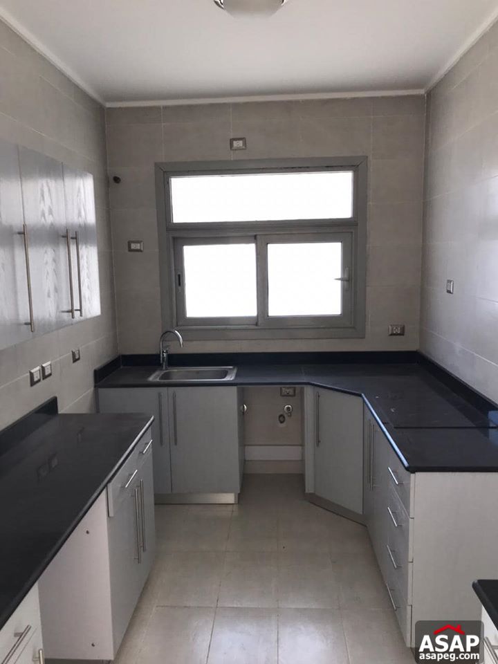 Studio for Rent in Village Gate