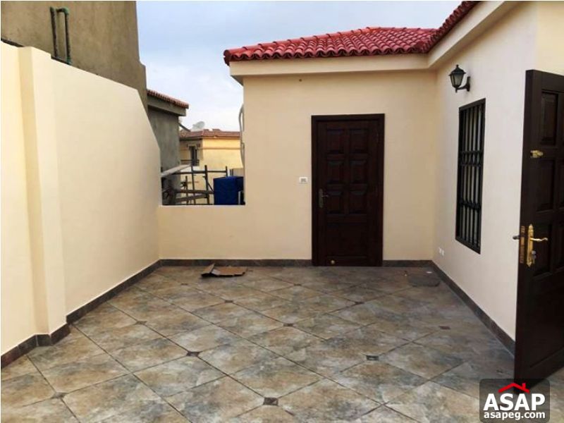 Town House For rent in Katameya Residence