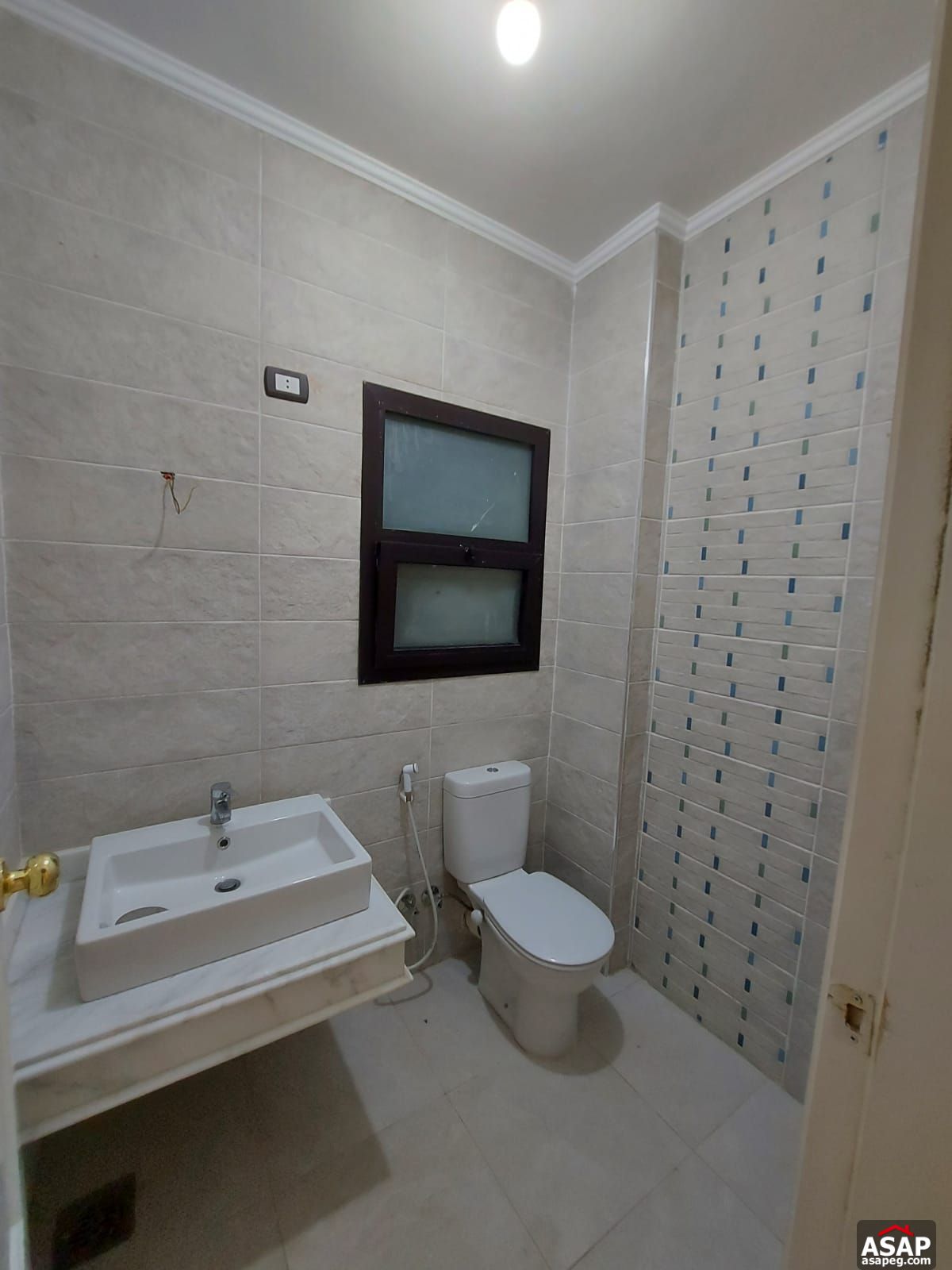 Semi Furnished Apartment for Rent in Eastown Semi Furnished Apartment for Rent in Eastown