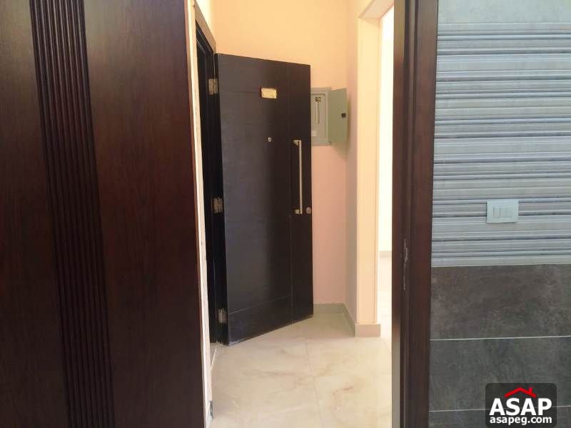 Apartment for Rent with Park View in Eastown Apartment for Rent with Park View in Eastown