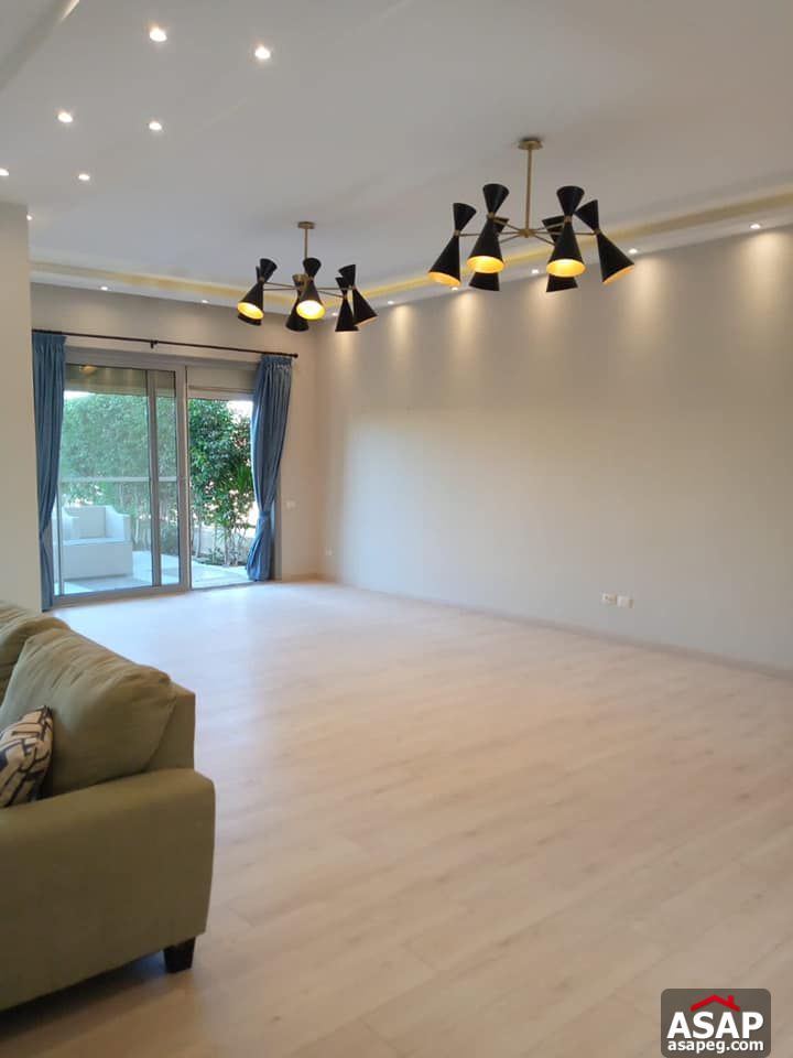 Twin House with Lake View for Sale in Palm Hills Golf View