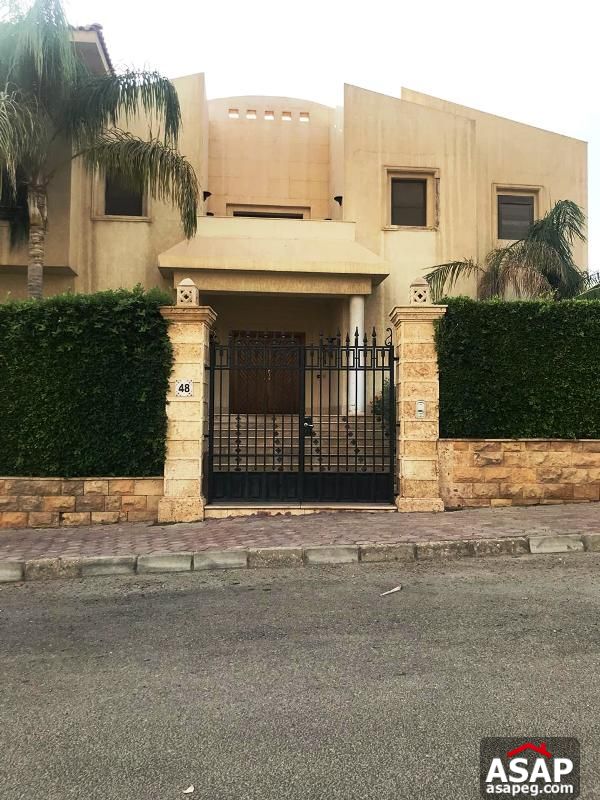 Villa with Pool for Rent in Arabella Villa with Pool for Rent in Arabella