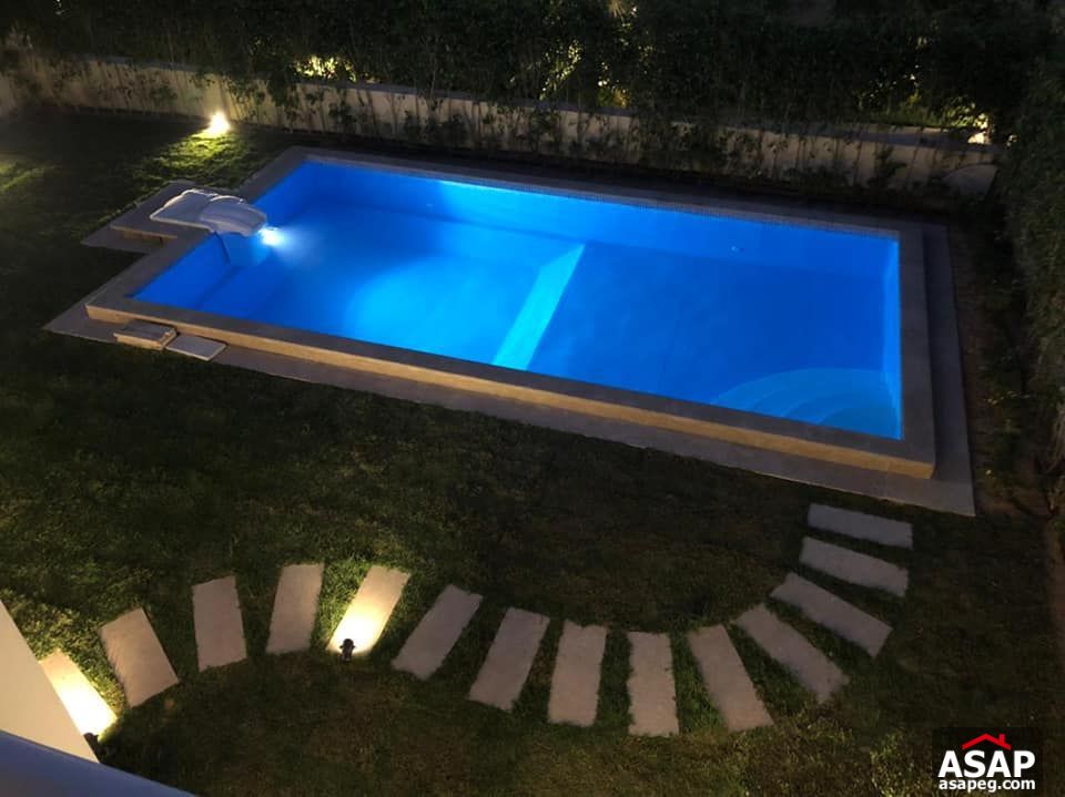 Twin House with Swimming Pool for Rent in CFC Twin House with Swimming Pool for Rent in CFC