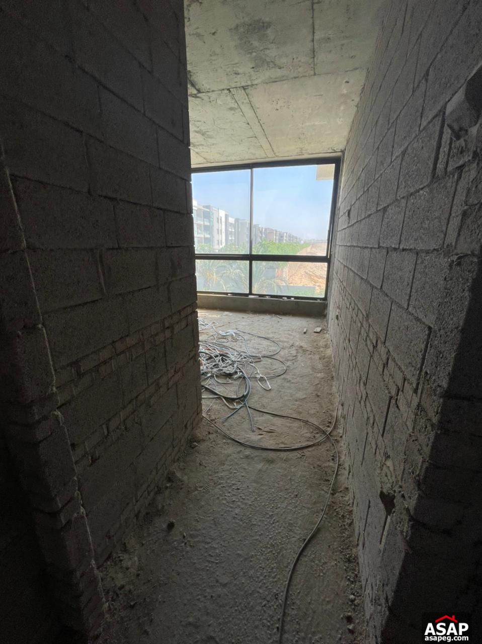 Penthouse with Pool for Sale in Lake View Residence Penthouse with Pool for Sale in Lake View Residence