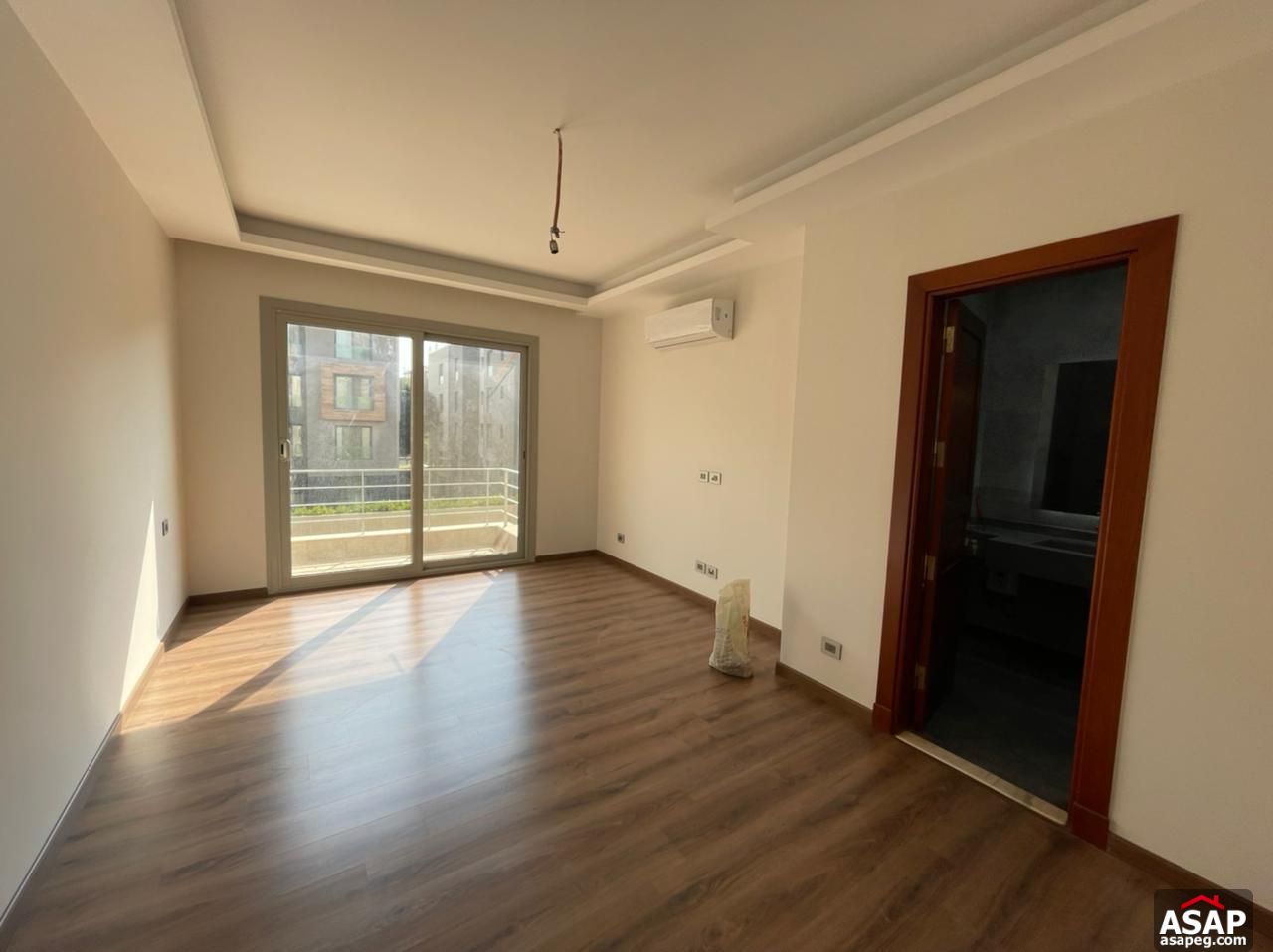 Apartment for Rent in Village Avenue