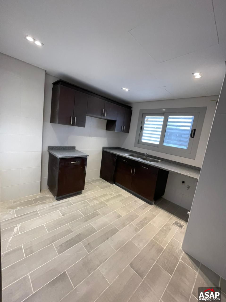 Apartment for Rent in CFC