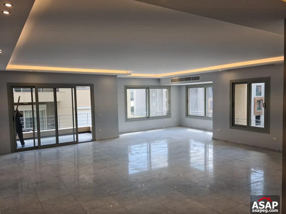 Apartment for Rent in Village Avenue Compound