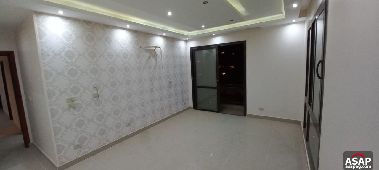 Apartment for Sale in Eastown Compound Apartment for Sale in Eastown Compound