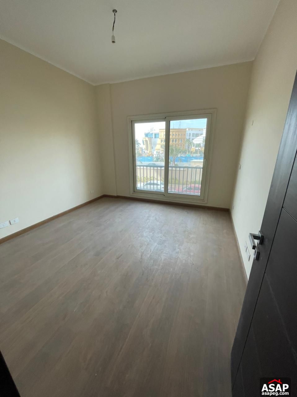 Apartment for Sale in 90 Avenue Apartment for Sale in 90 Avenue