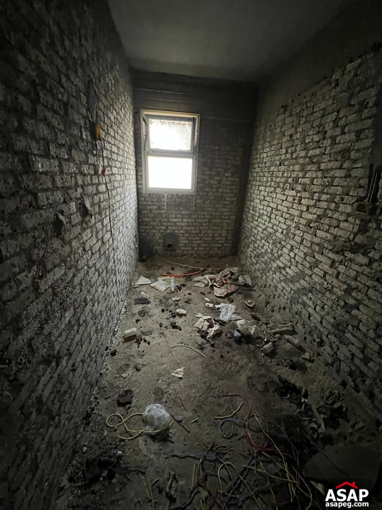 Ground Floor for Sale in Stone Residence