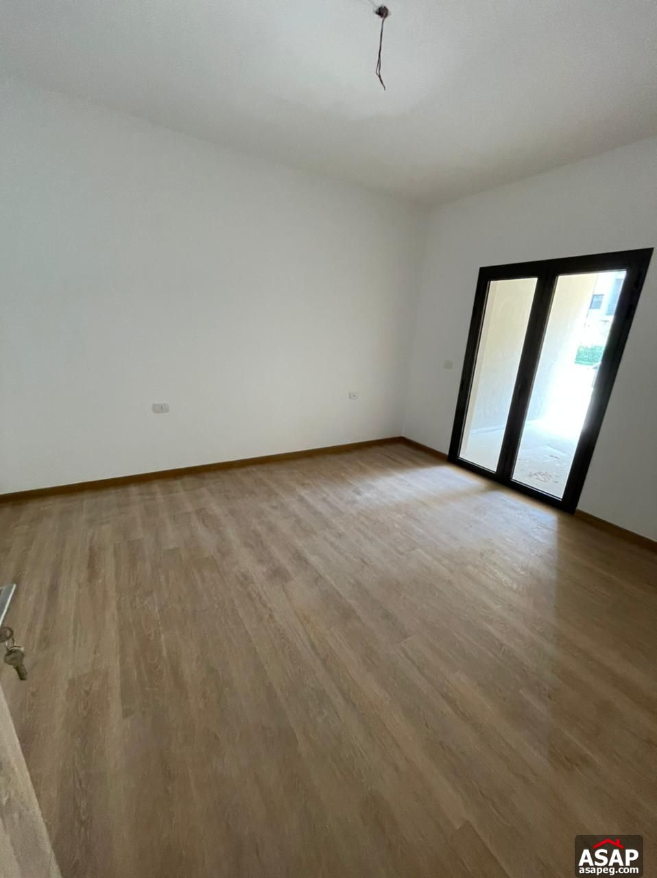 Apartment with Garden for Rent in Fifth Square Apartment with Garden for Rent in Fifth Square