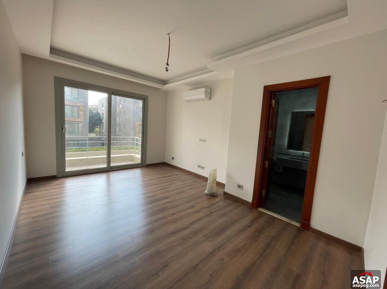 Apartment for Rent in Village Avenue