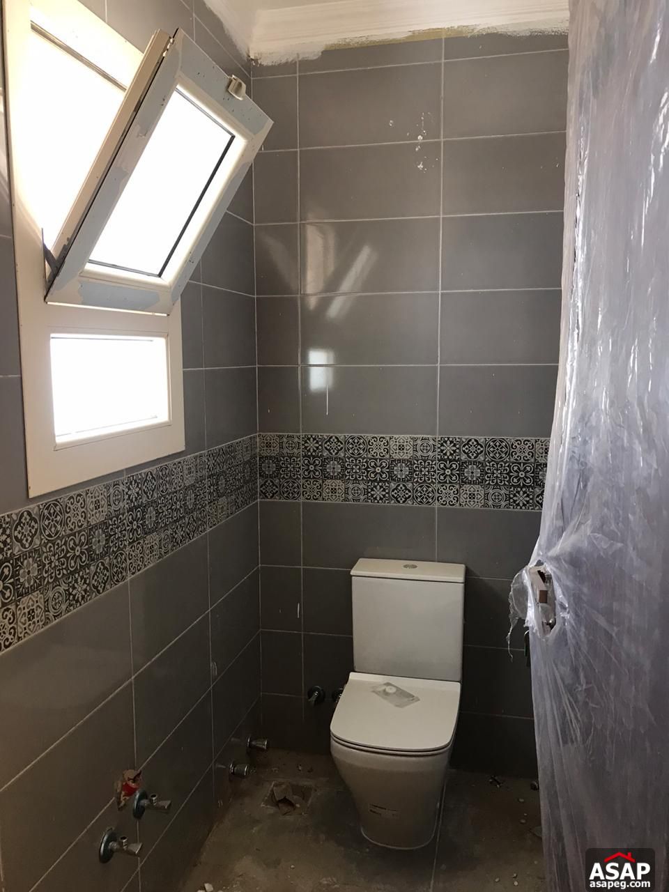 Twin House for Rent in Mivida Emaar