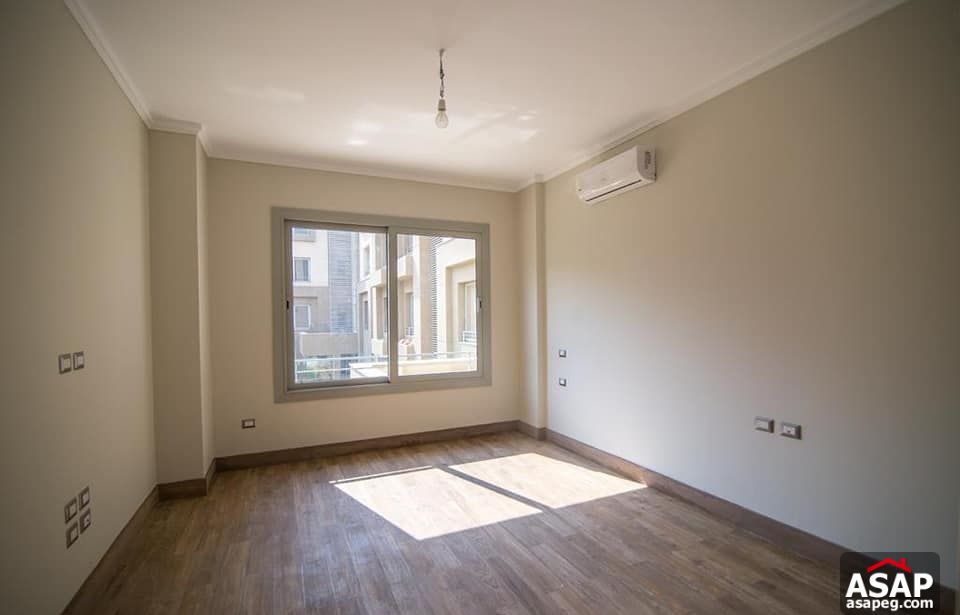 Duplex with Garden for Rent in Village Avenue Duplex with Garden for Rent in Village Avenue