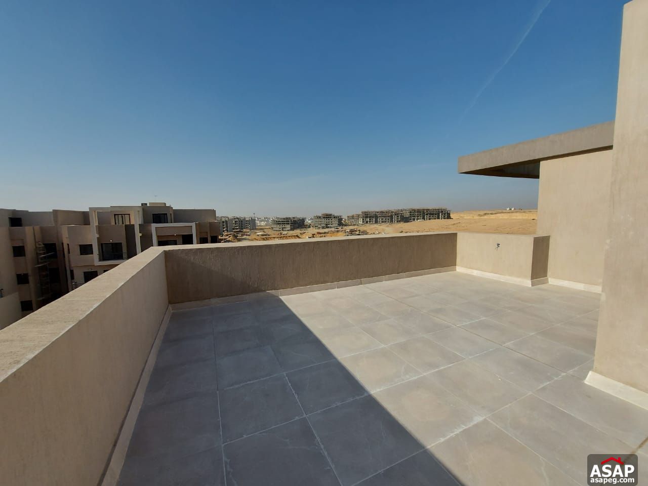 Penthouse for Rent in 5th Square