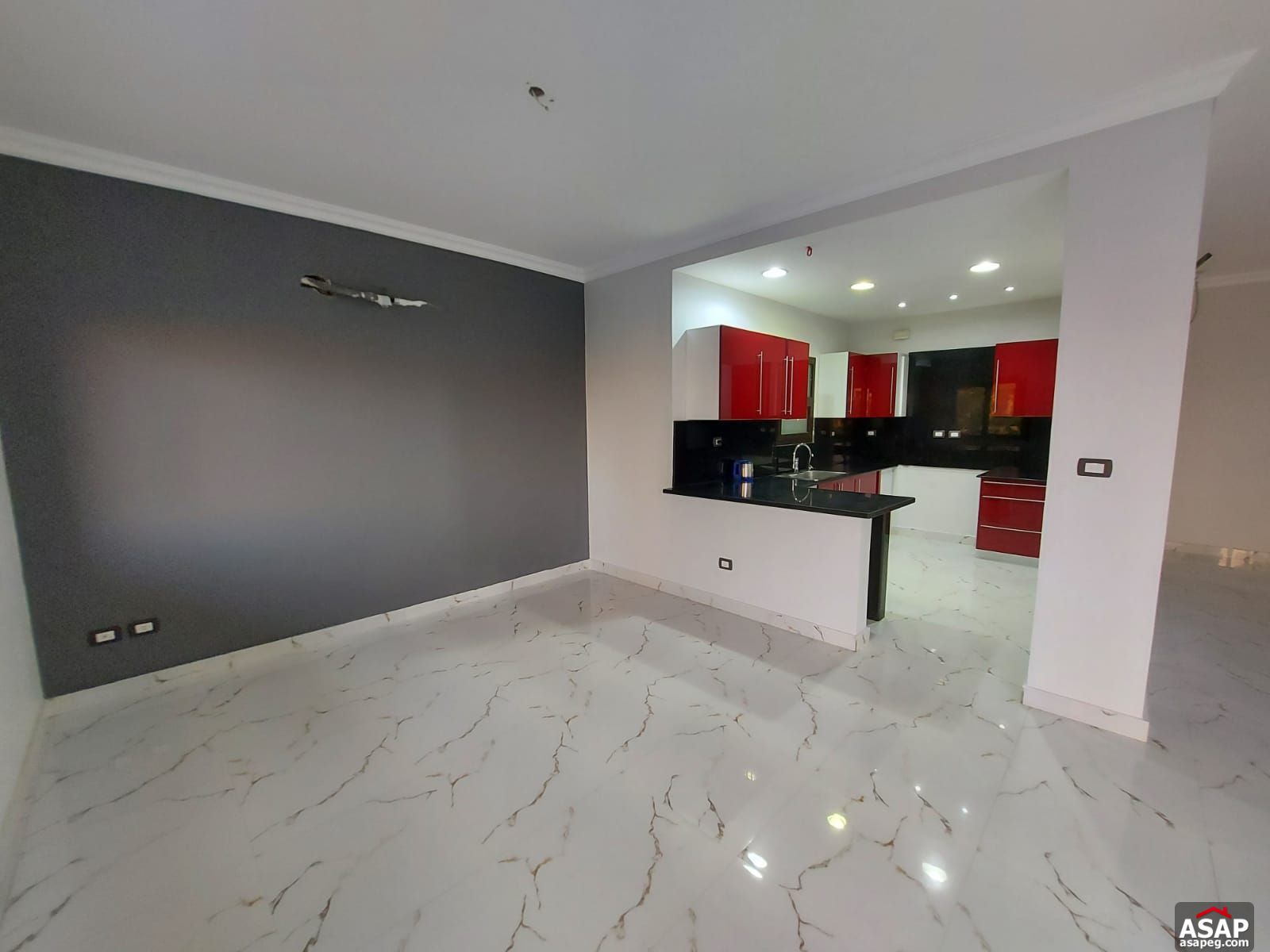 Semi Furnished Apartment for Rent in Eastown Semi Furnished Apartment for Rent in Eastown