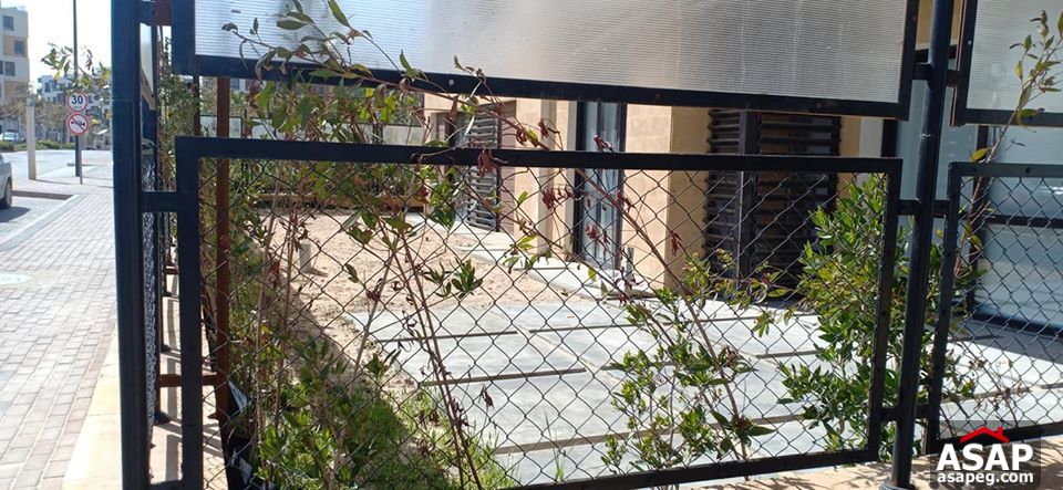 Ground floor for rent in New Cairo compounds - Eastown