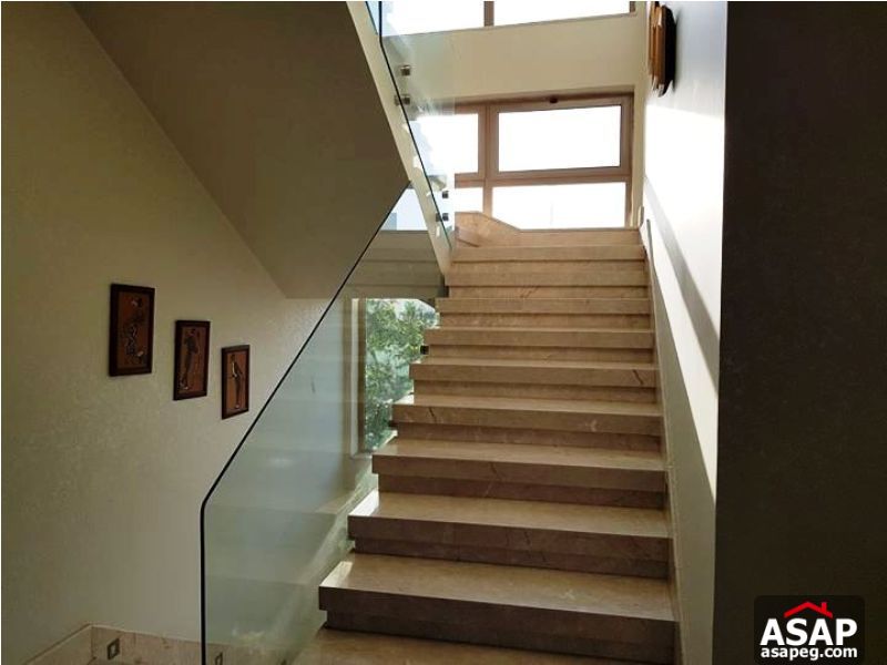 Town House with Garden for Rent in Allegria Town House with Garden for Rent in Allegria