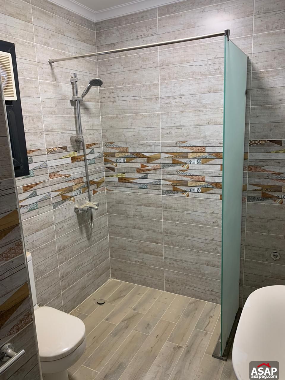 Apartment for Rent in Azad Compound Apartment for Rent in Azad Compound