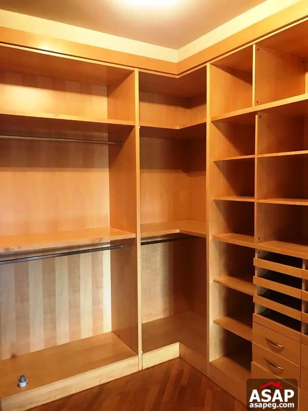 Villa with Pool for Rent in Arabella Villa with Pool for Rent in Arabella