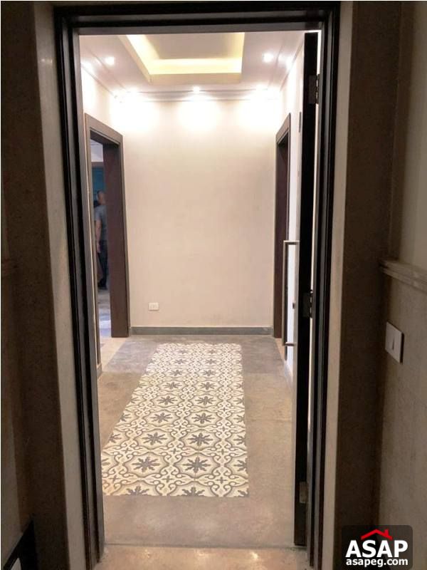 Apartment with Garden for Rent in Westown Apartment with Garden for Rent in Westown
